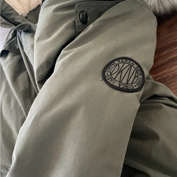 DKNY Parka Fur Trim Hooded, zippered Belted Warm Jacket - Picture 6 of 10